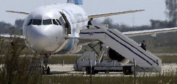 La fuga degli ostaggi dall'Airbus 2