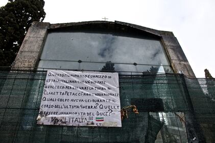 Claretta Petacci: adesso anche il suo mausoleo rischia la demolizione 4