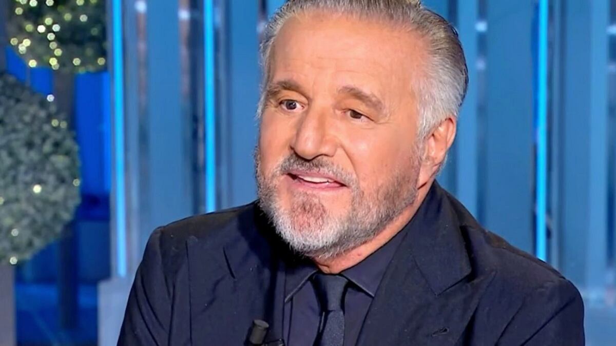 "Che figura di...". De Sica non riconosce la Ricciarelli, imbarazzo a Domenica In