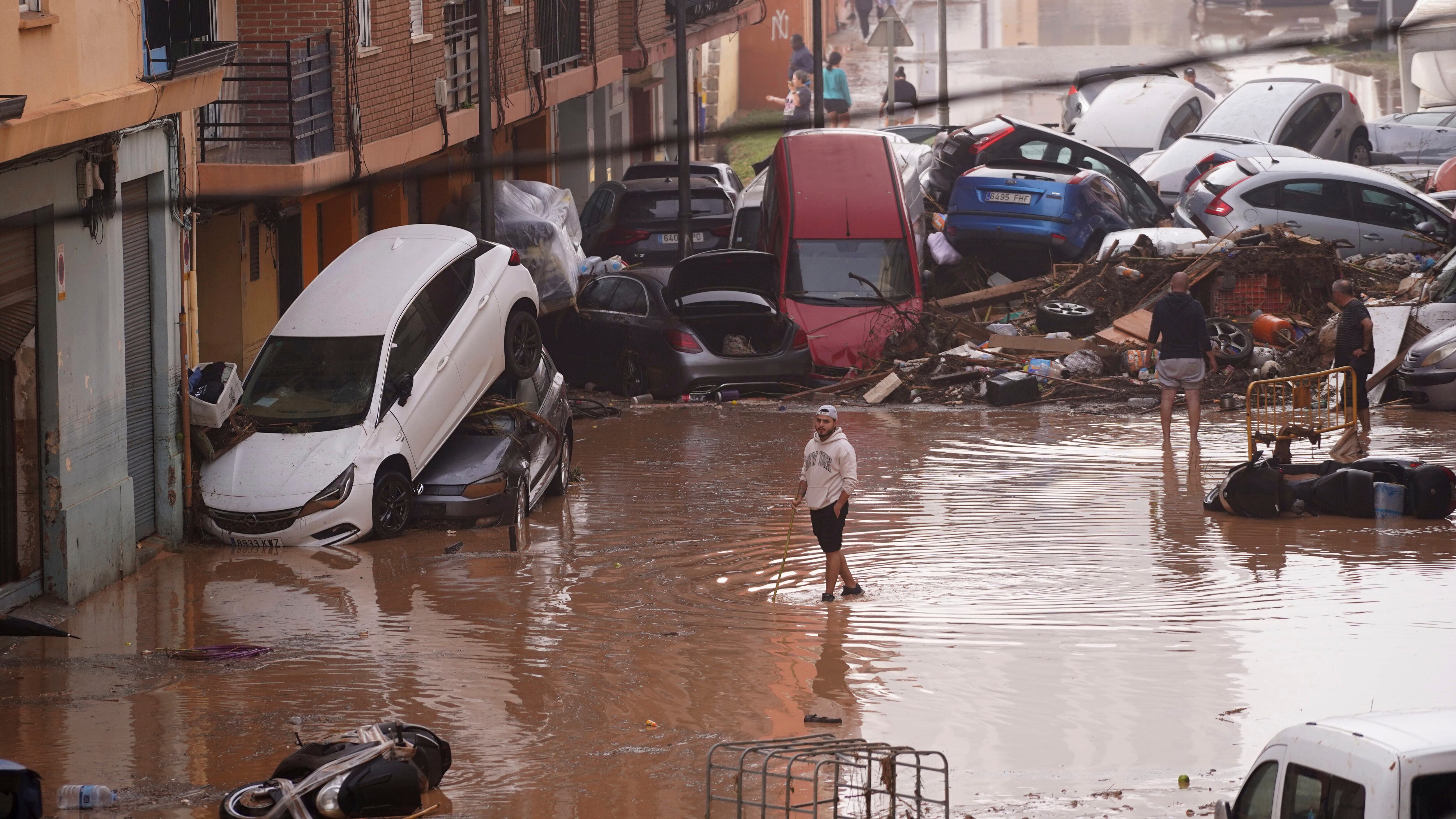 "Una tempesta storica": l'allerta in ritardo, così Dana ha devastato Valencia