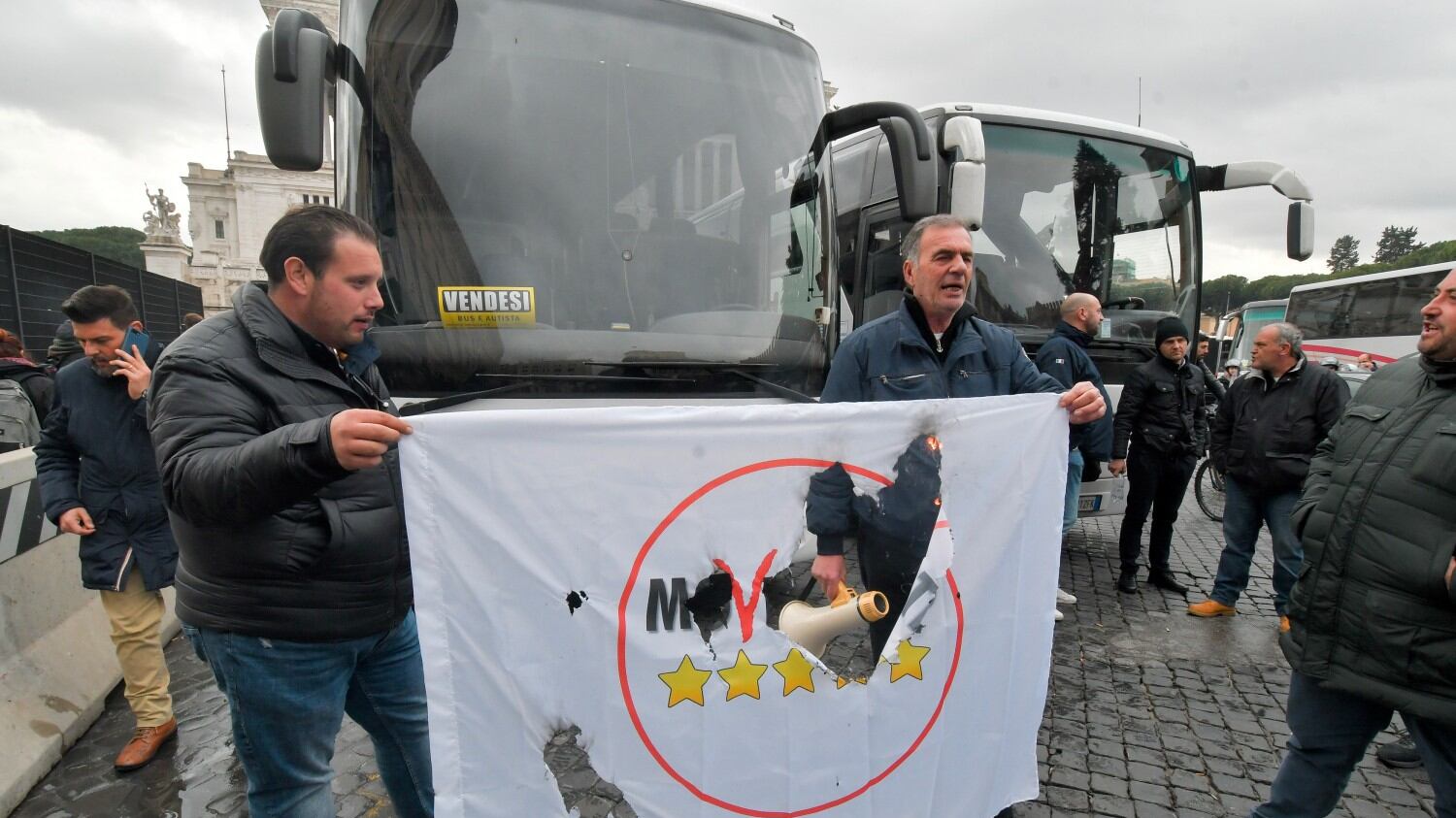 Ncc, taxi e adesso i bus turistici Capitale bloccata dalle proteste