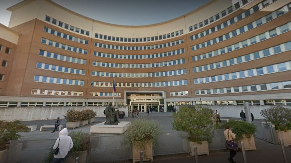 Brescia, danni in tribunale con estintore: fermato guineano
