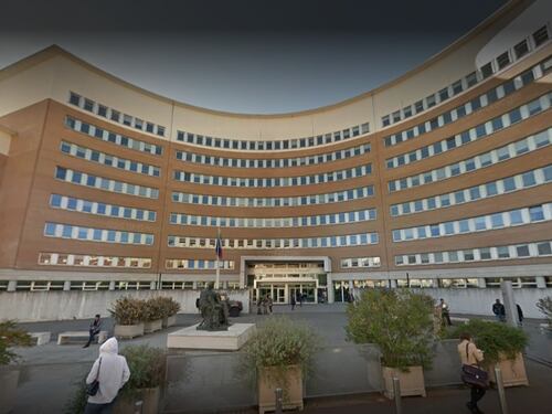 Brescia, danni in tribunale con estintore: fermato guineano
