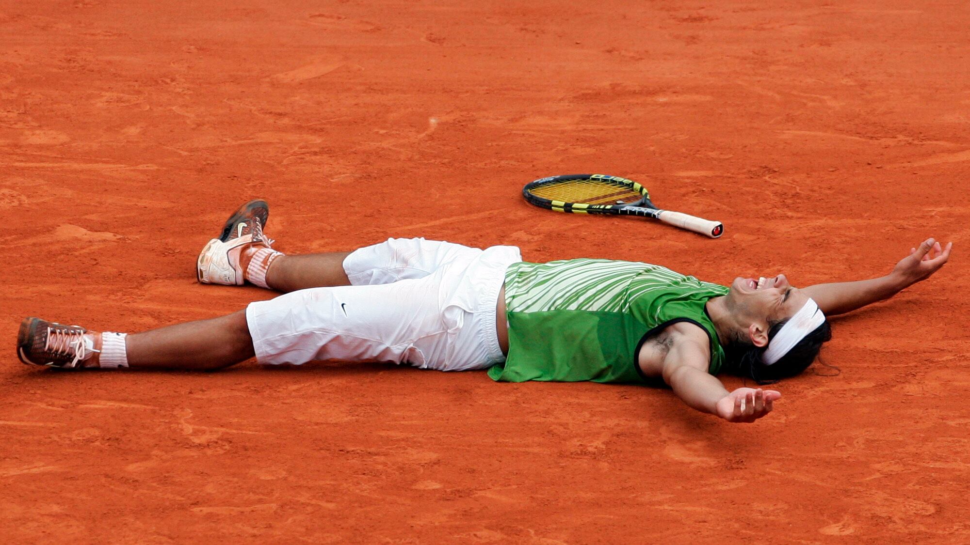 Tennis senza maniche, riti obbligatori e acqua di mare