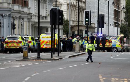 Londra, un'auto sulla folla davanti al museo di storia naturale 18
