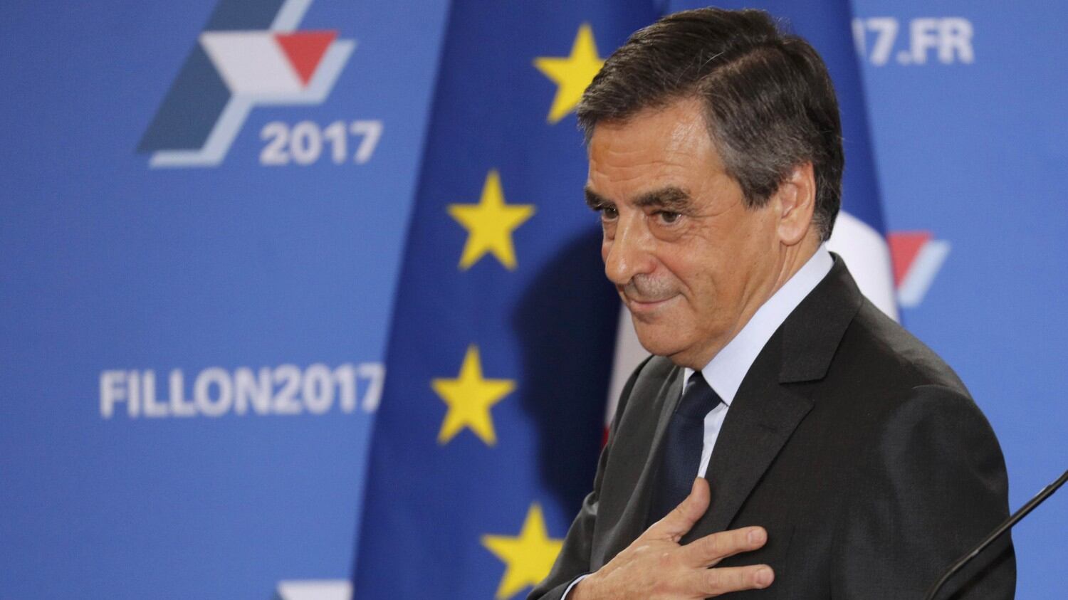 Fillon e il caso Penelope: "Errore averla assunta ma la candidatura resta"