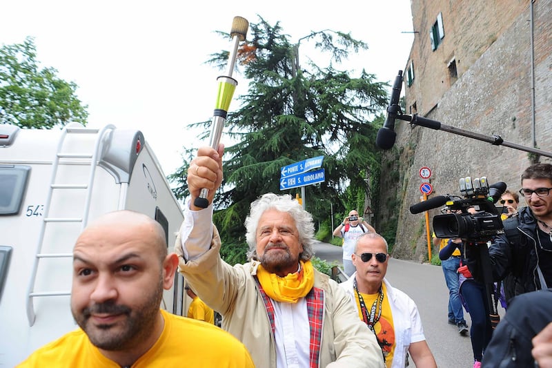 Beppe Grillo in marcia per il reddito di cittadinanza 4