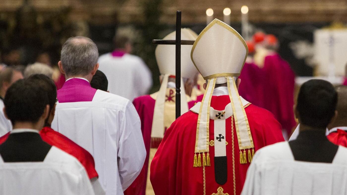 Si apre la partita della Cei: la scelta che spetta al Papa