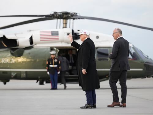 La stretta di Trump sulla sicurezza: "Dopo Washington, Guardia Nazionale a Chicago e a New York"