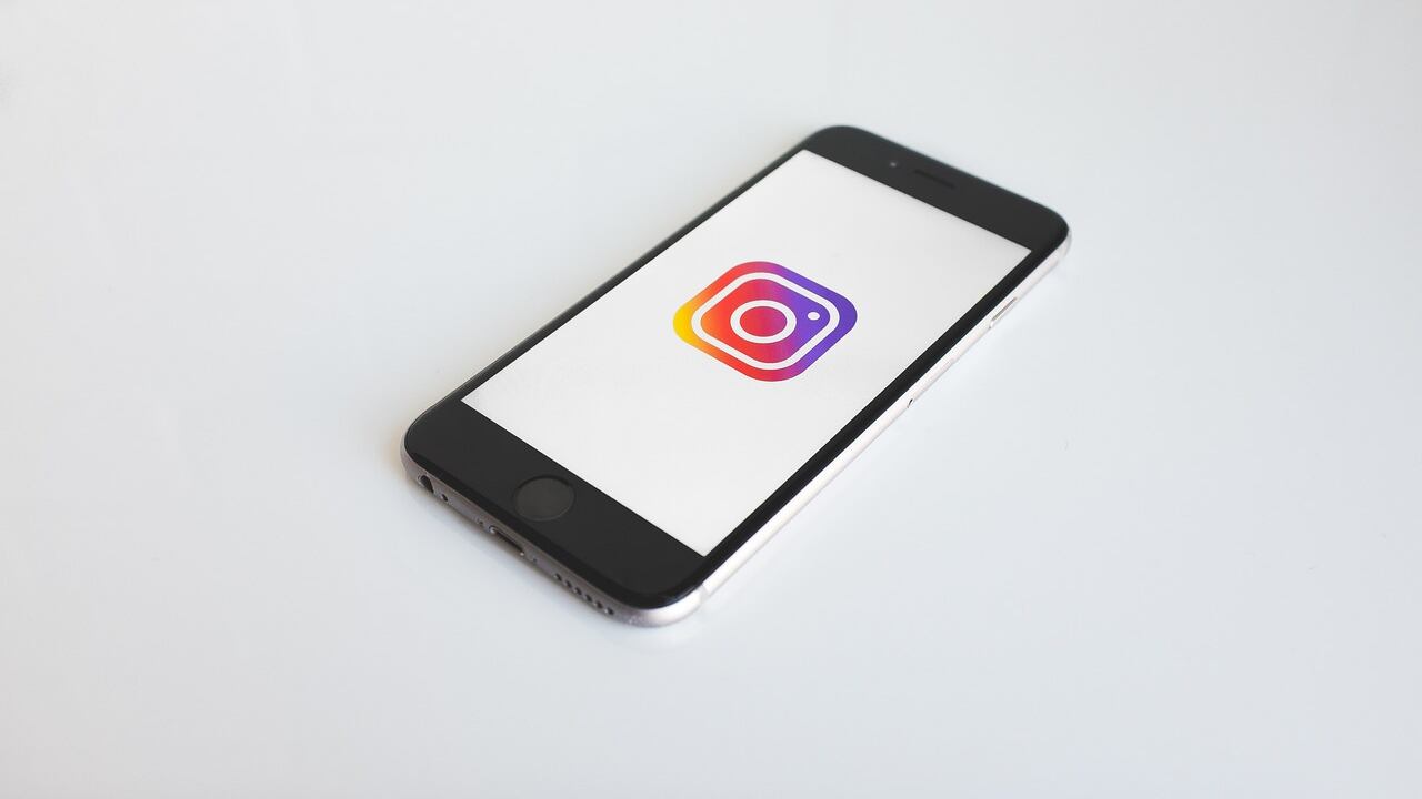 Rivoluzione Instagram: arrivano gli account per adolescenti. Come funzionano