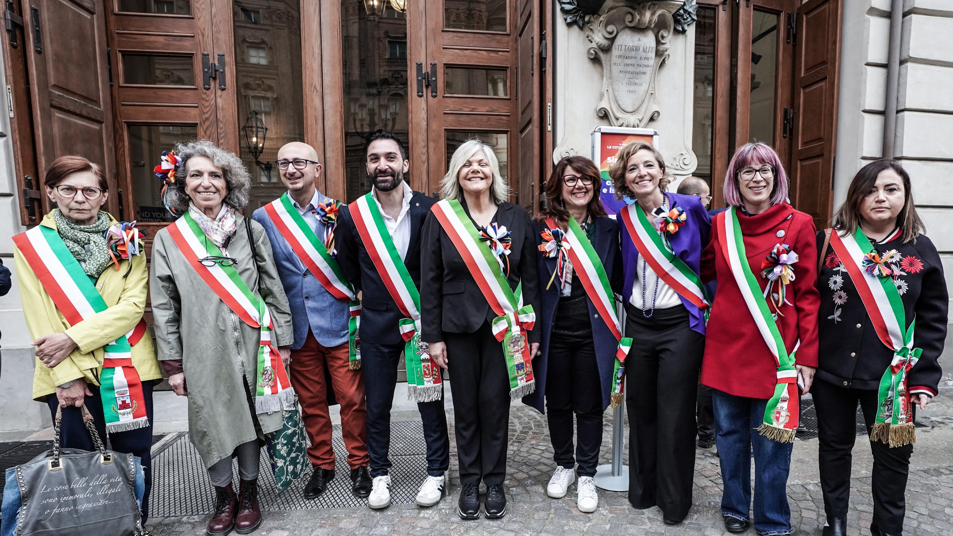 "Destino oscurantista". Torna la carica dei sindaci arcobaleno