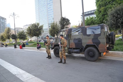 Immigrati e militari in Centrale 12