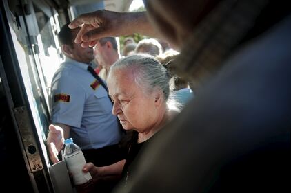 Grecia, code alla National Bank riaperta oggi 5