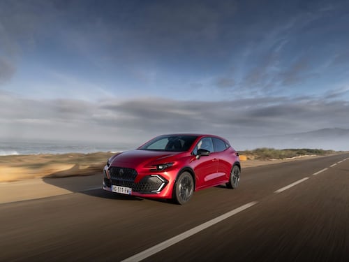 Renault Clio E-Tech 2026: la piccola francese che non si accontenta più