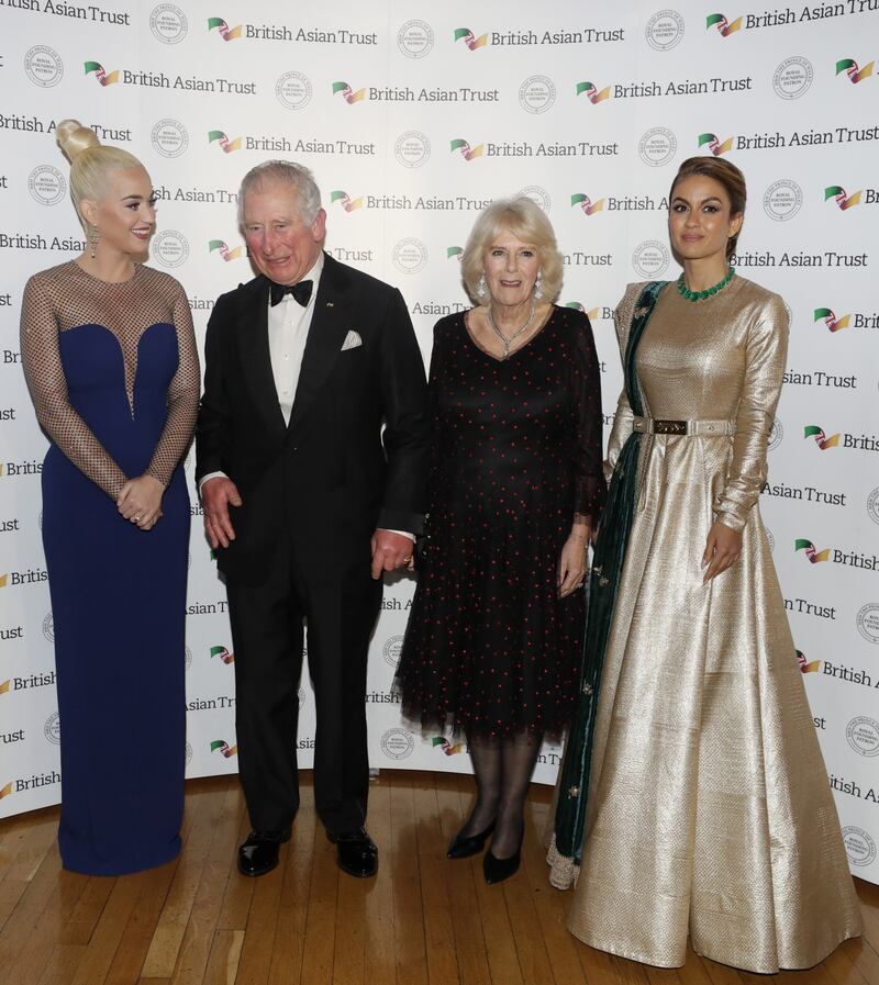 Il Principe Carlo e Katy Perry in foto 12