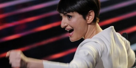 Arisa torna ai capelli corti  4