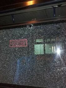 Roma, sassi contro autobus a Magliana: tre mezzi danneggiati 3