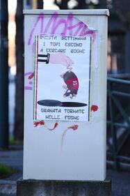 Poster contro il Torino: "Topi granata tornate nelle fogne" 5