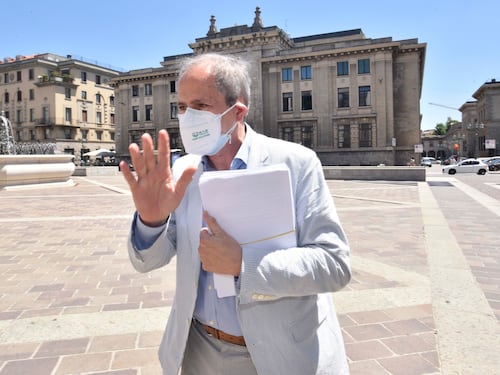Il Pd schiera i virologi. Salvini va all'attacco: si capiscono tante cose
