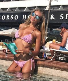 Laura Cremaschi: la Bonas fa impazzire i social 15