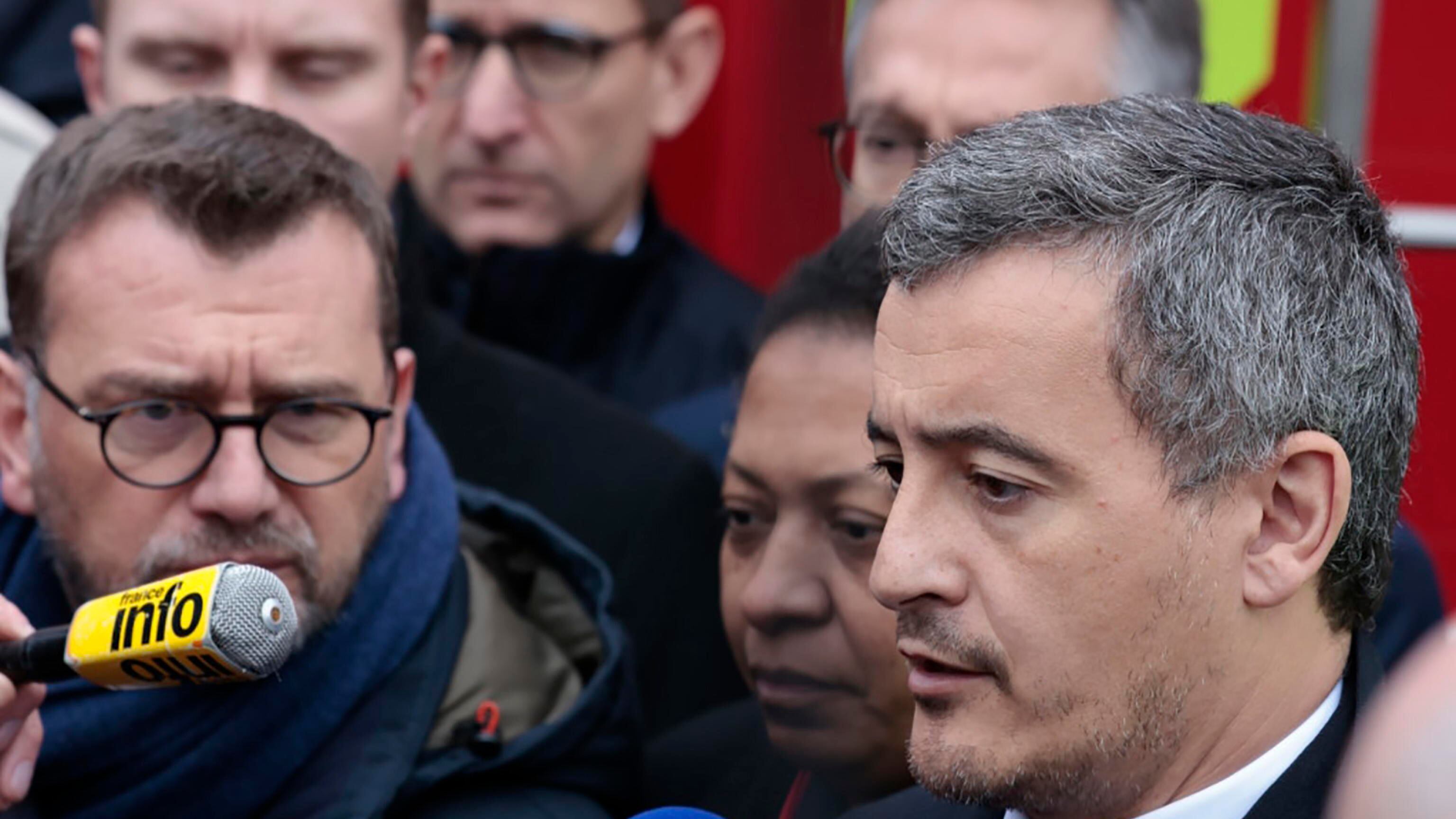 E in città scoppia la rivolta nella minoranza. Guerriglia contro la polizia: "Non ci proteggete"