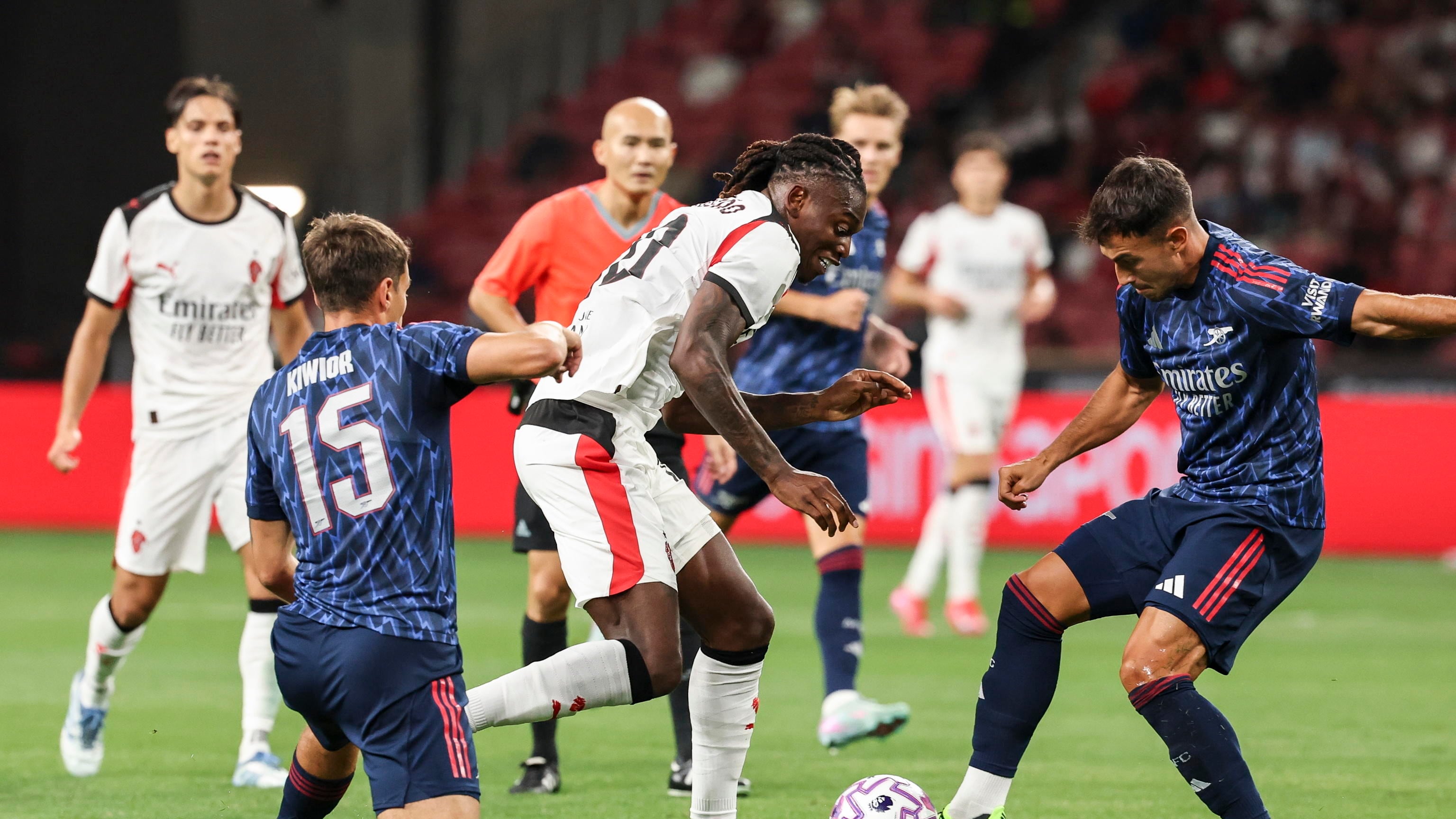 Il Milan non va ancora al Max e l’Arsenal dei Paperoni gliele suona