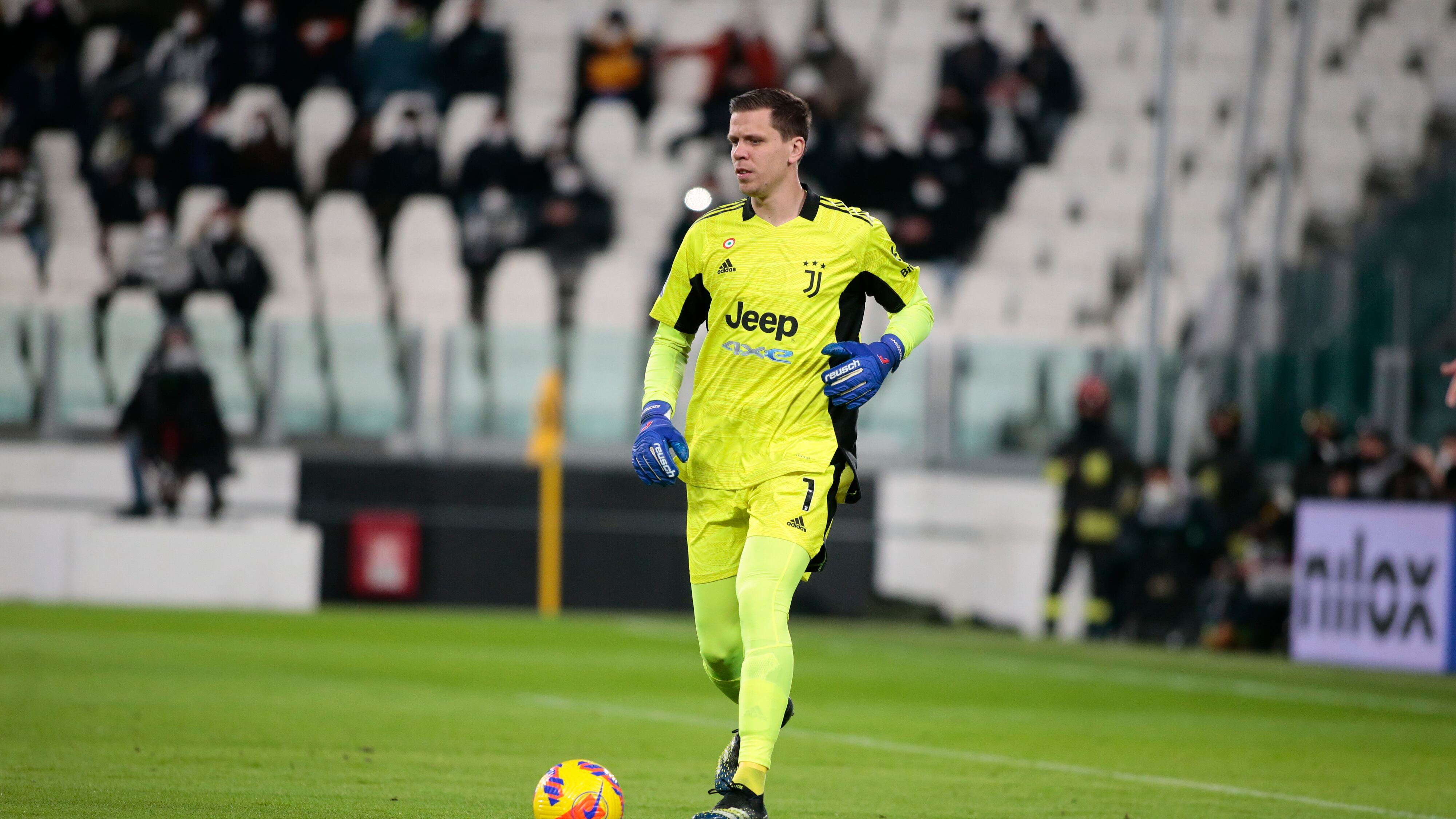 Contagi, niente quota 13 ma conta la percentuale. Il "protocollo" Szczesny