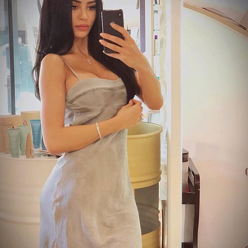 Gli scatti della sexy modella Andreea Sasu 3