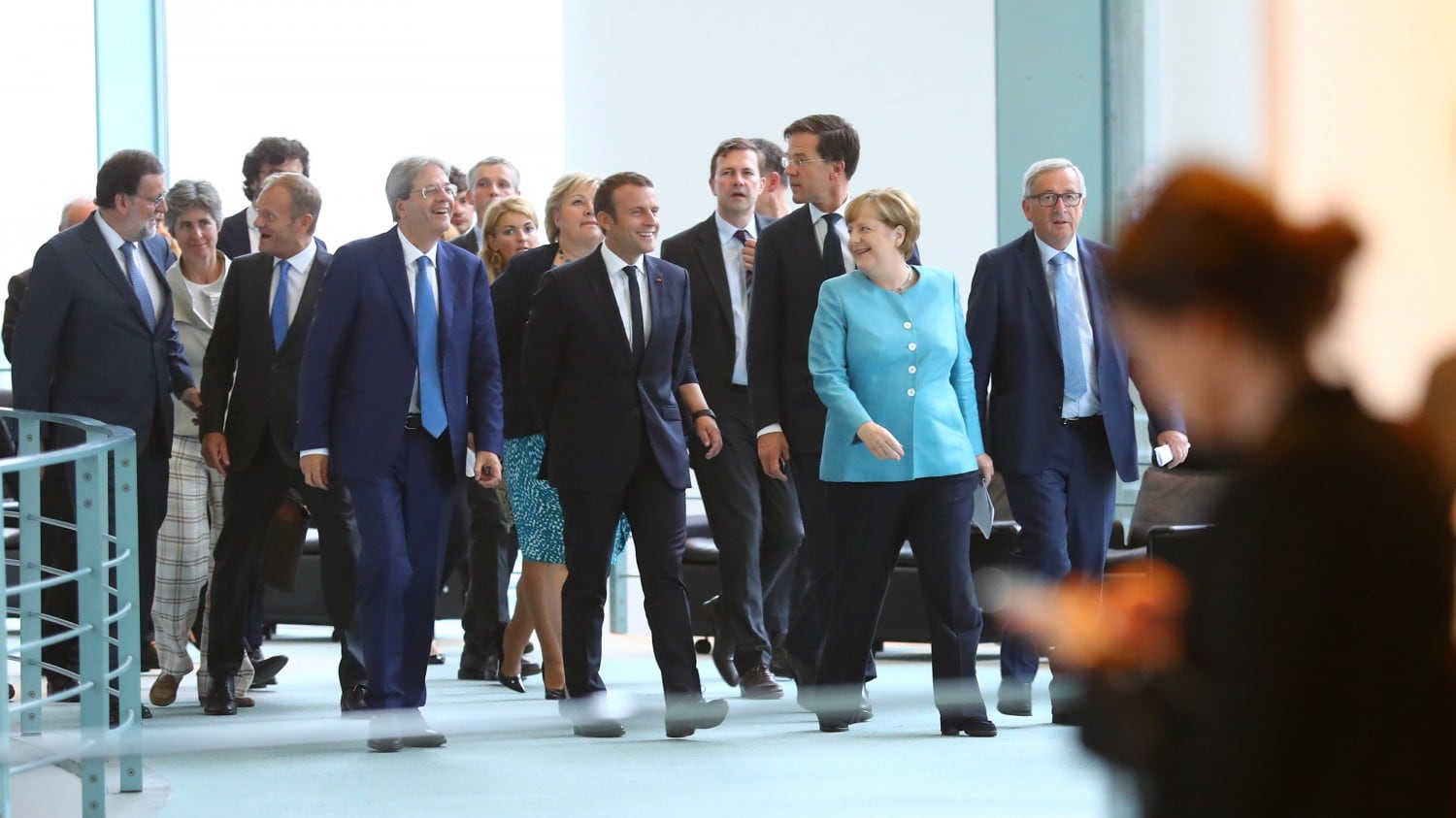 Bruxelles fa solo promesse. E Macron chiude ai finti rifugiati