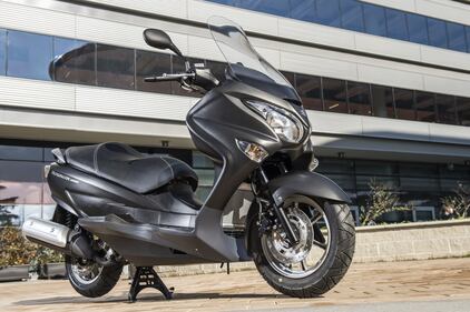 Suzuki Burgman 125-200 ABS 3