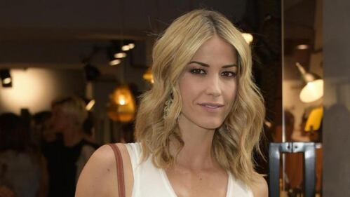 Elena Santarelli sexy in spiaggia 23