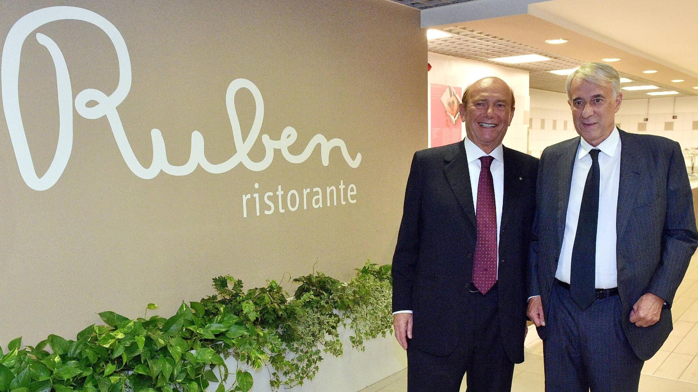 Vogliono premiare Pellegrini che apre oggi il ristorante a un euro
