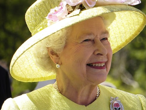 L'ultima foto della regina Elisabetta. Ecco l'infinita favola dei Windsor