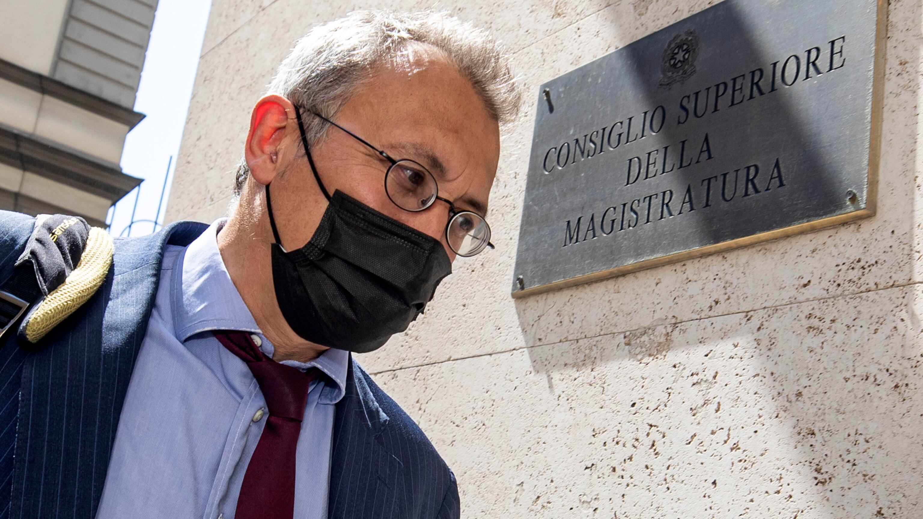 "Il caso Eni? Gestito di mer...". Storari imbarazza la Procura