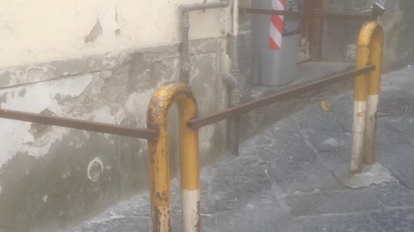 Occupano suolo pubblico illegalmente e lo affittano a terze persone