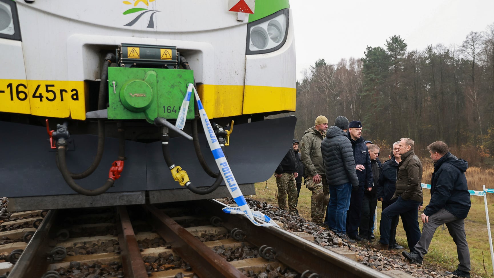 Polonia, bomba sui binari: "Sabotati da 007 stranieri"