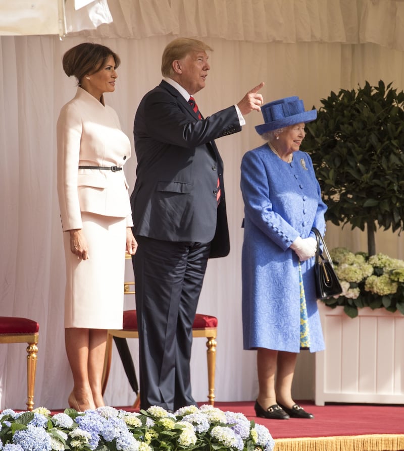 Regina Elisabetta II, le foto dell'incontro con Trump 8