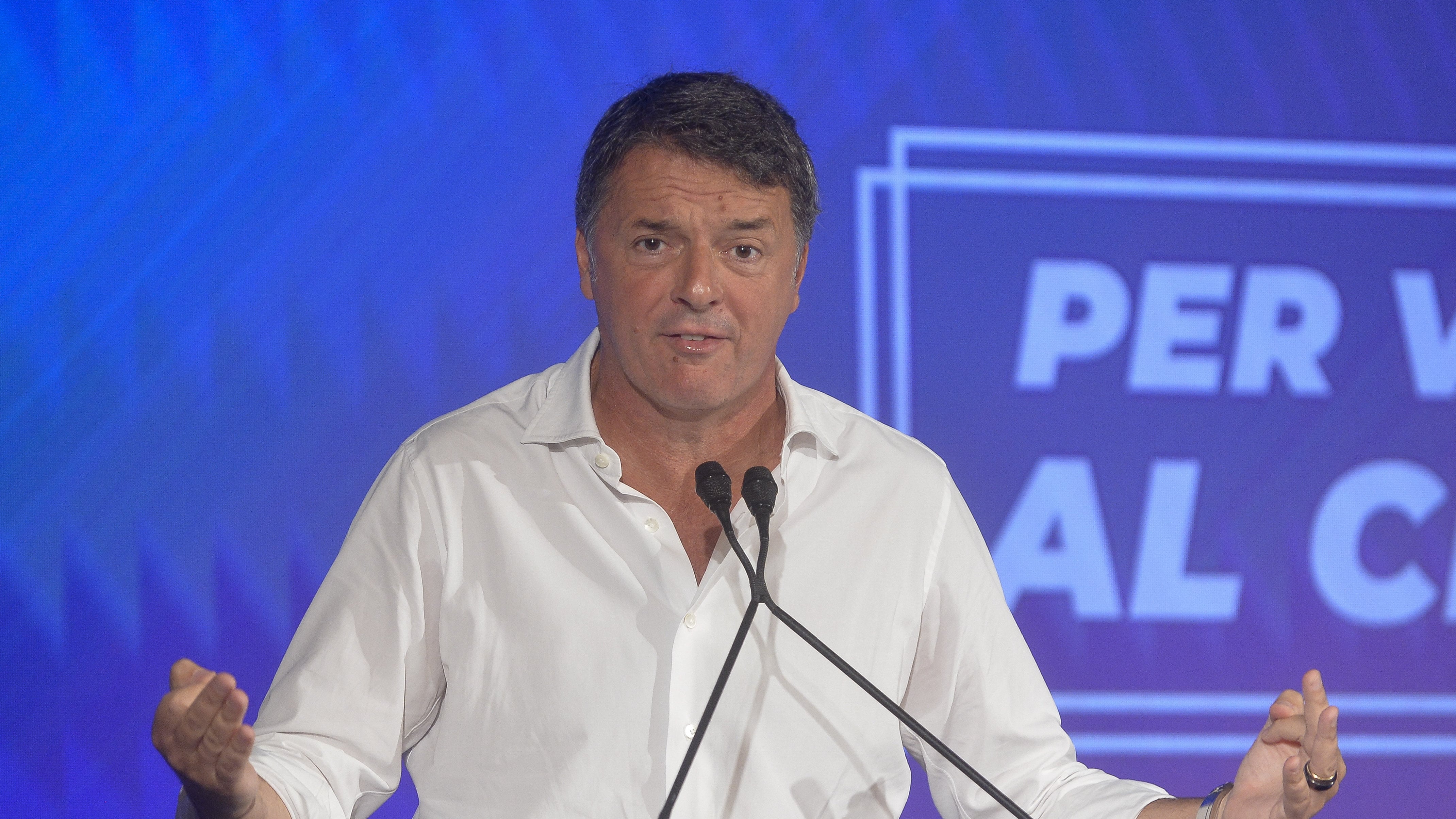 "Mente sapendo di mentire". E Renzi querela il portavoce di La Russa