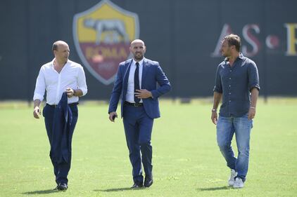 Francesco Totti e l'inizio della sua nuova vita da dirigente 4