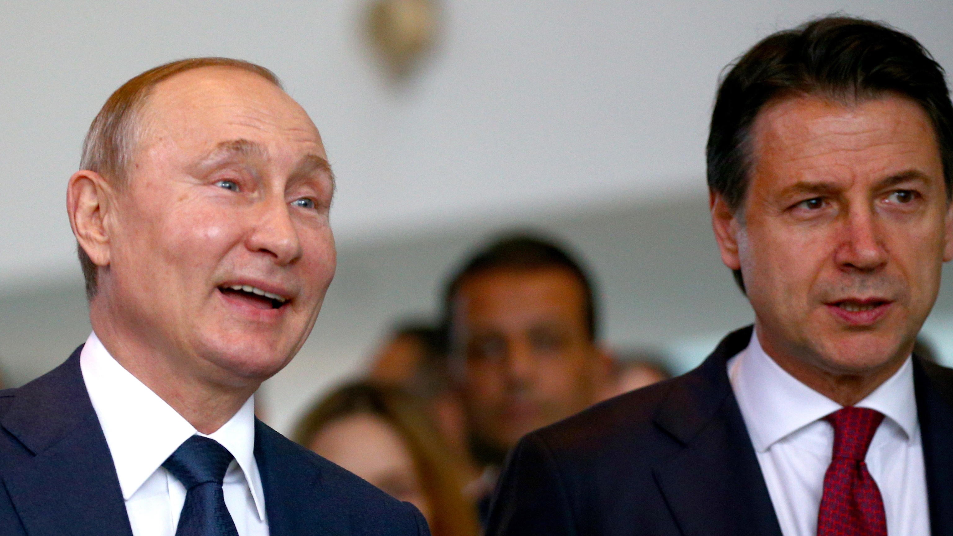 Spie russe nella missione anti-Covid? Il Copasir vuol sentire Conte