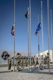 Le truppe inglesi lasciano Camp Baston alle forze afghane 1