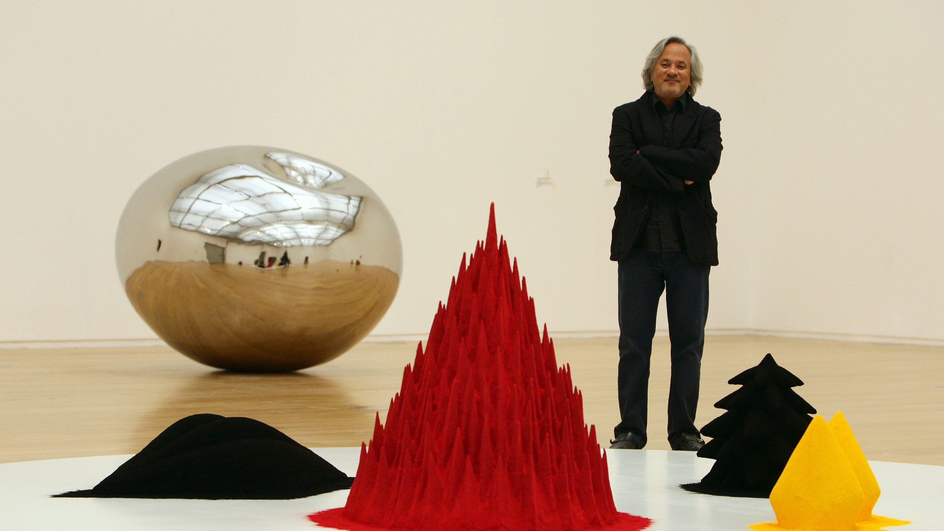 Ecco i totem laici di Anish Kapoor