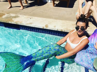 Lea Michele hot, nuda a letto 17