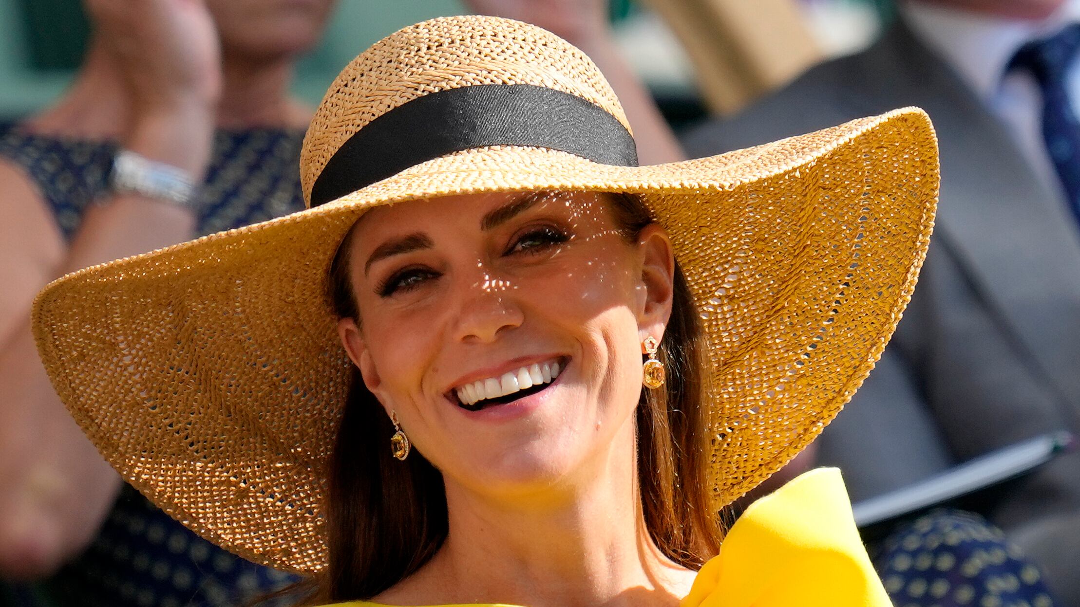 Kate Middleton torna in pubblico: "Progressi, ma ci vorrà del tempo"