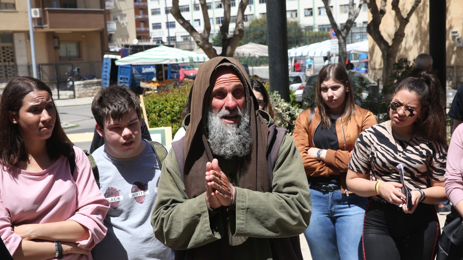 Da 7 giorni in sciopero della fame contro il decreto espulsione. Frate missionario prega per il ghanese Paul