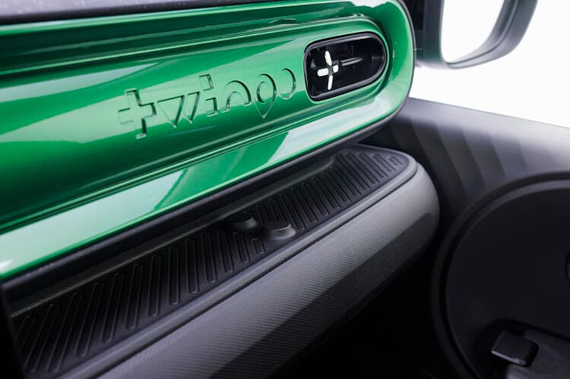 Nuova Renault Twingo E-Tech: guarda la gallery 9