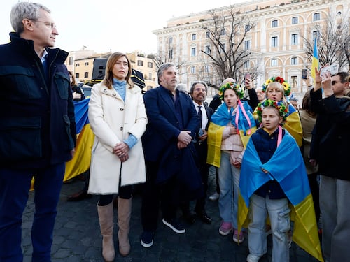 Il big bang del campo largo sulla guerra in Ucraina. I riformisti dem con Kiev, ma Avs e M5s disertano