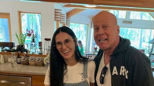 Bruce Willis, peggiorano le condizioni dell’attore: “Non riesce più a parlare, leggere o camminare”