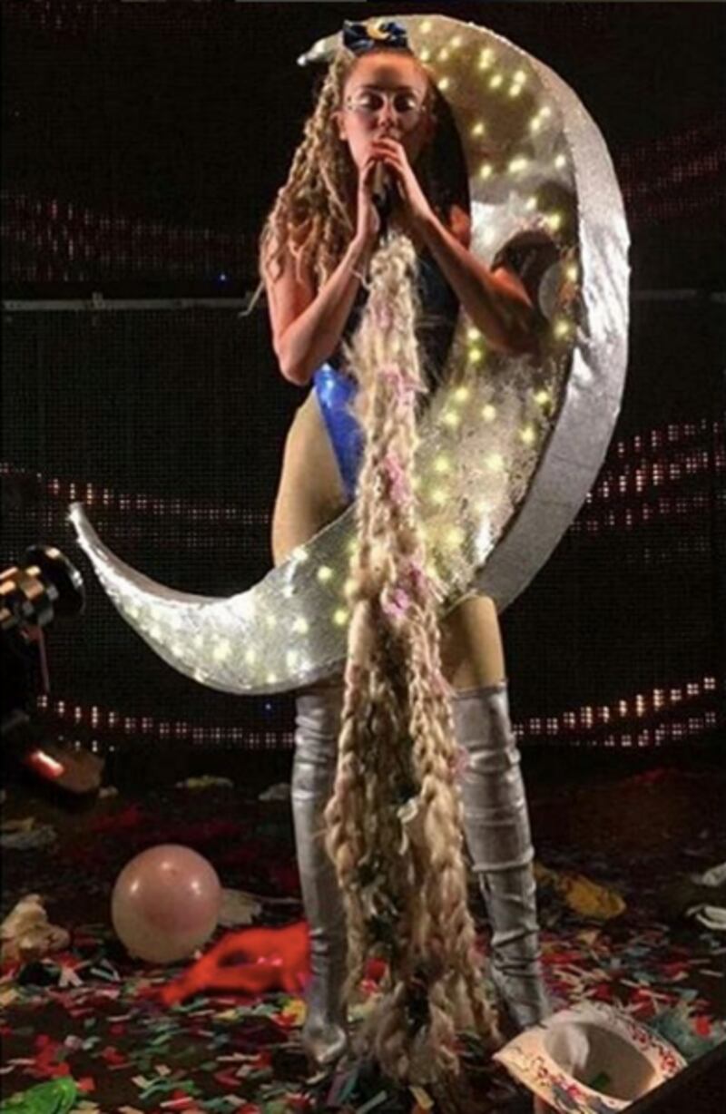 Miley Cyrus sempre più sexy in tour 10