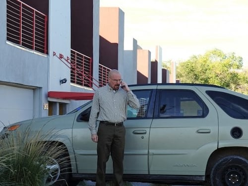 In "Breaking Bad" Walter White guida una Pontiac Aztec per un motivo preciso